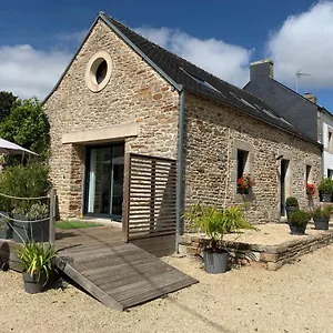Hébergement de vacances Longere Kerveguen Armor, Leuhan